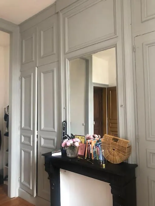 Appartement De Charme Proche Du Centre Ville Lille France